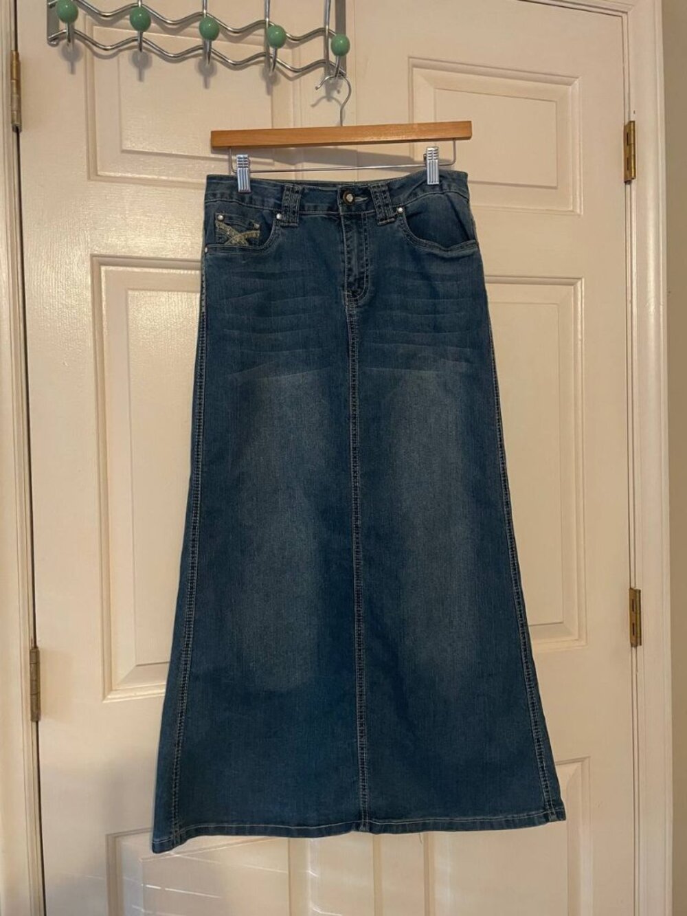 EST. 1946 Denim Maxi Skirt Size 2 - Boho Retro Style jean Embroidered y2k